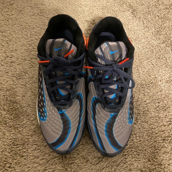 Nearly new Nike - Picture 3 of 6